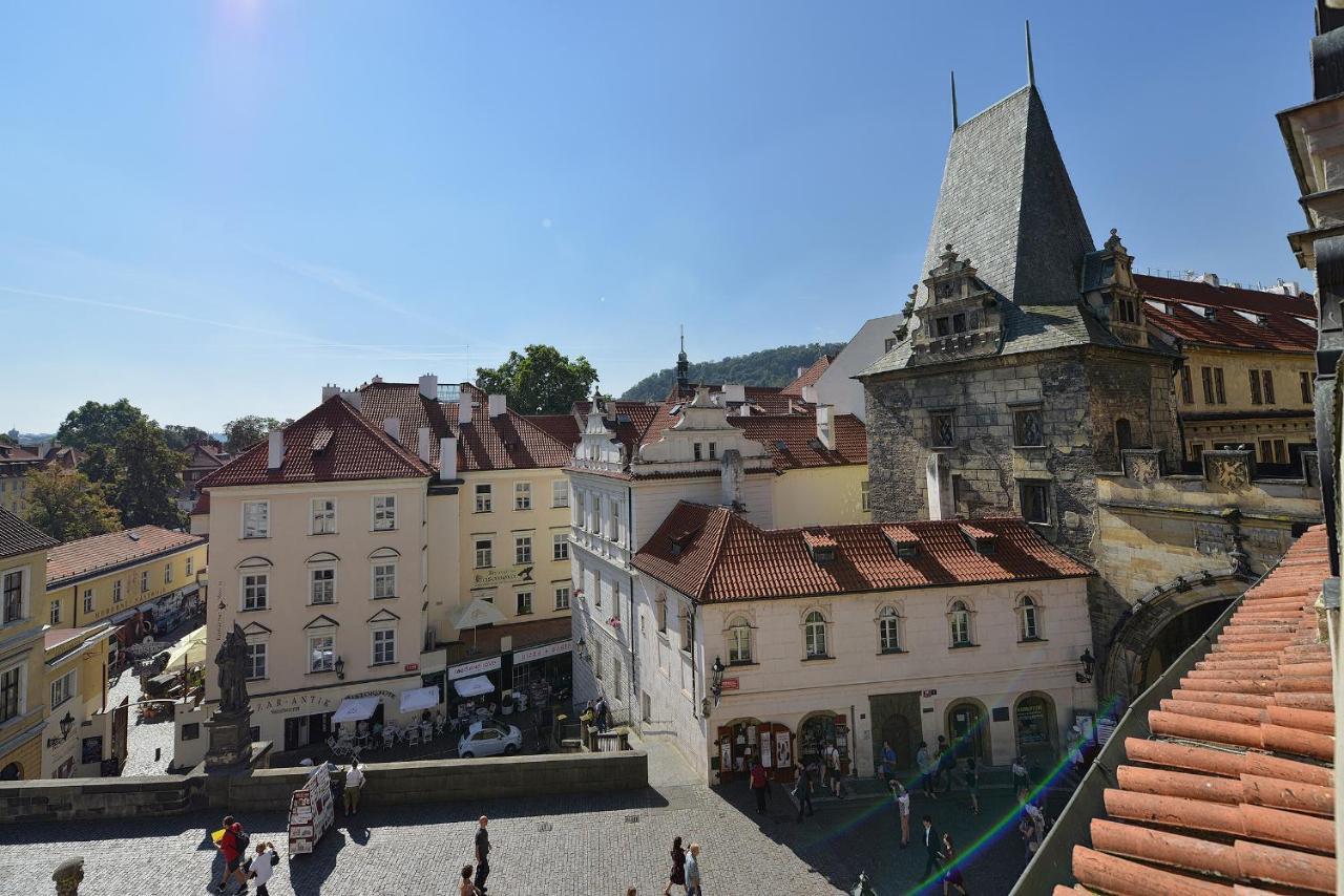 Hotel U 3 Pstrosu Prága Kültér fotó