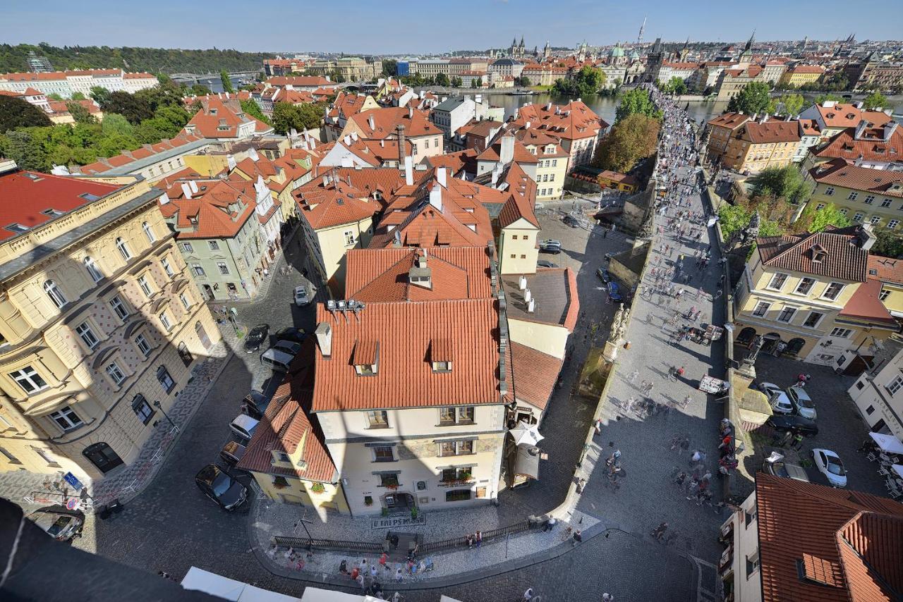 Hotel U 3 Pstrosu Prága Kültér fotó